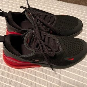 Women’s Nike Airmax 270